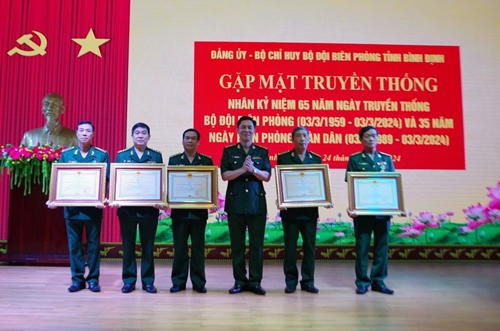Bộ đội Biên phòng tỉnh Bình Định gặp mặt truyền thống